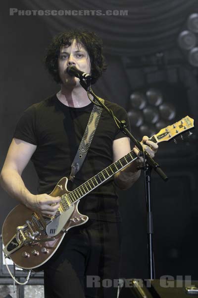 THE RACONTEURS - 2008-08-29 - SAINT CLOUD - Domaine National - Grande Scene - John Anthony Gillis [Jack White]